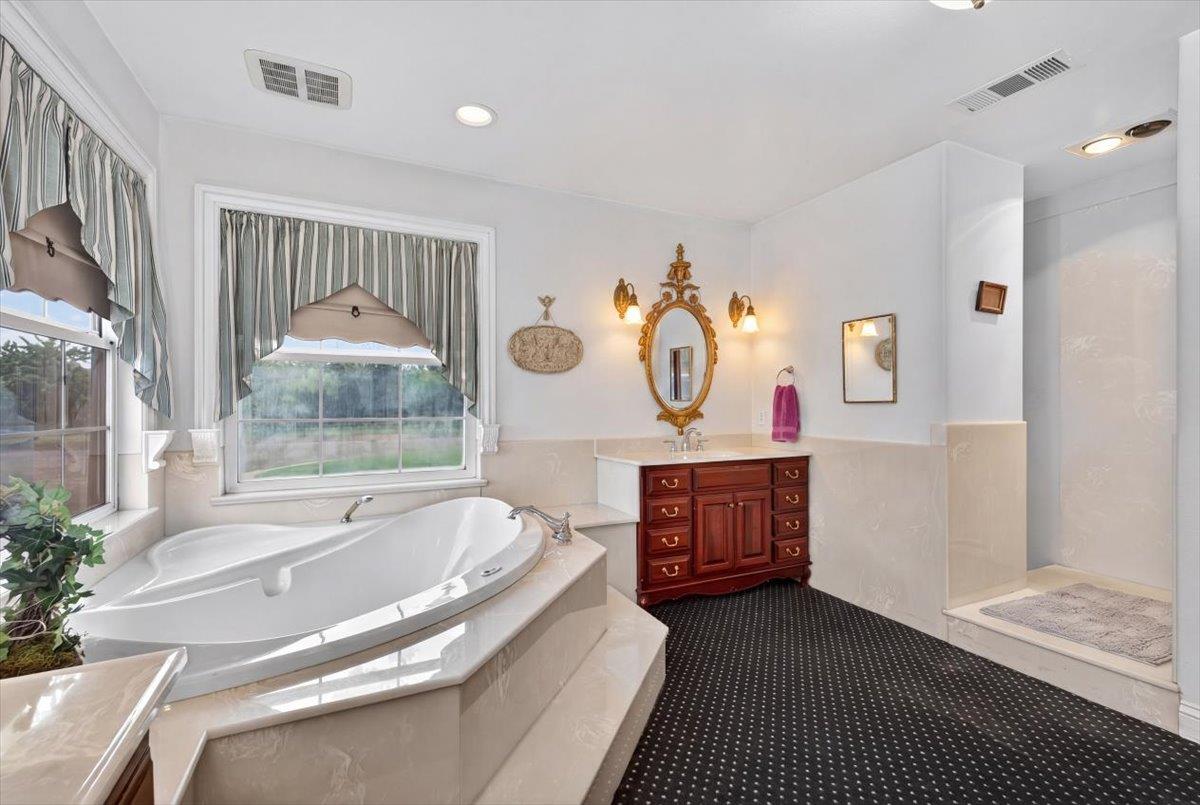 30324 Lone Tree Rd, Oakdale, CA 95361