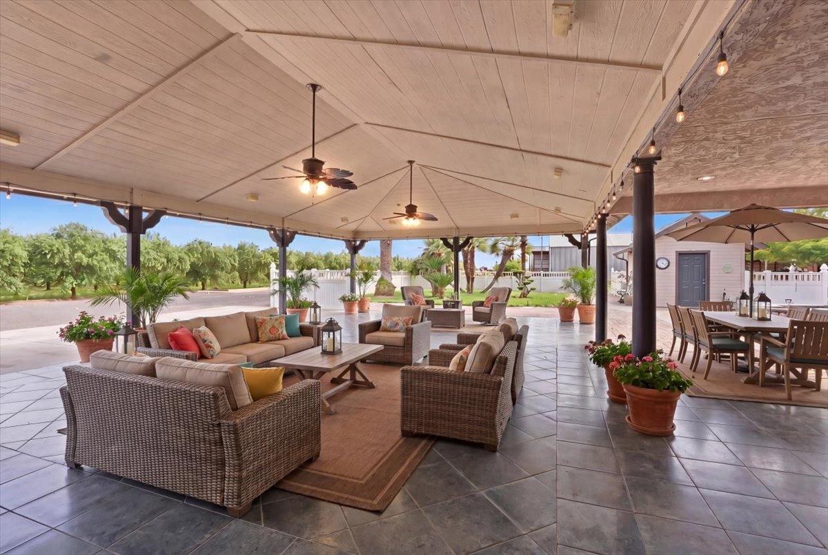 30324 Lone Tree Rd, Oakdale, CA 95361