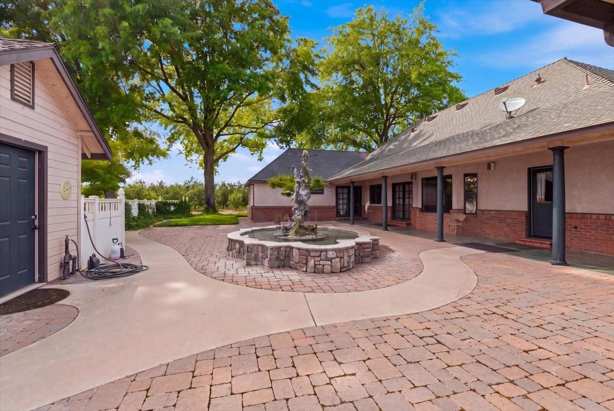 30324 Lone Tree Rd, Oakdale, CA 95361