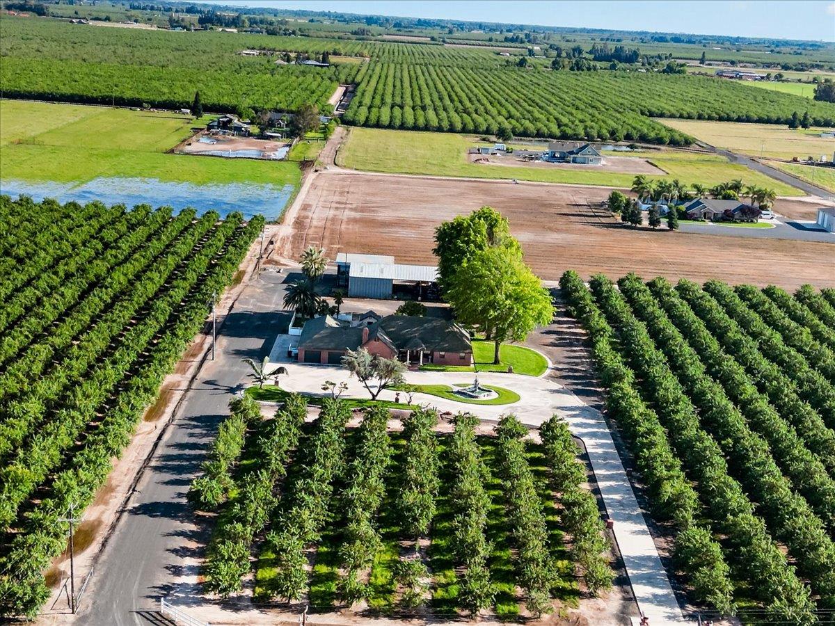 30324 Lone Tree Rd, Oakdale, CA 95361