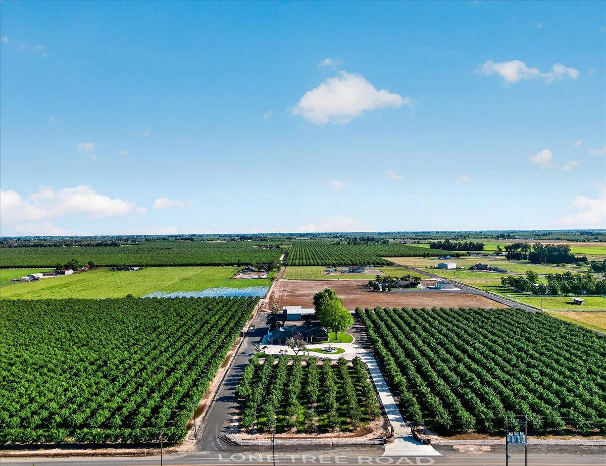 30324 Lone Tree Rd, Oakdale, CA 95361