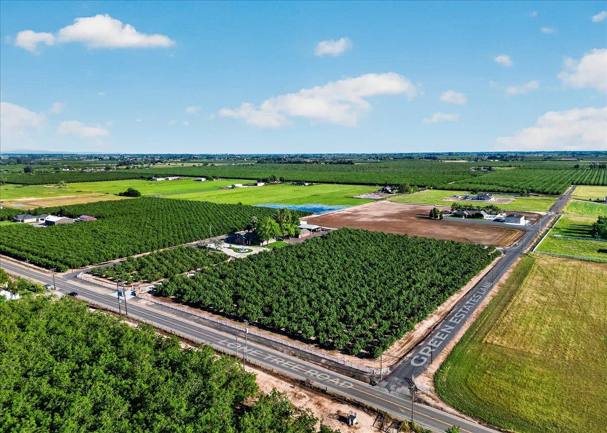 30324 Lone Tree Rd, Oakdale, CA 95361