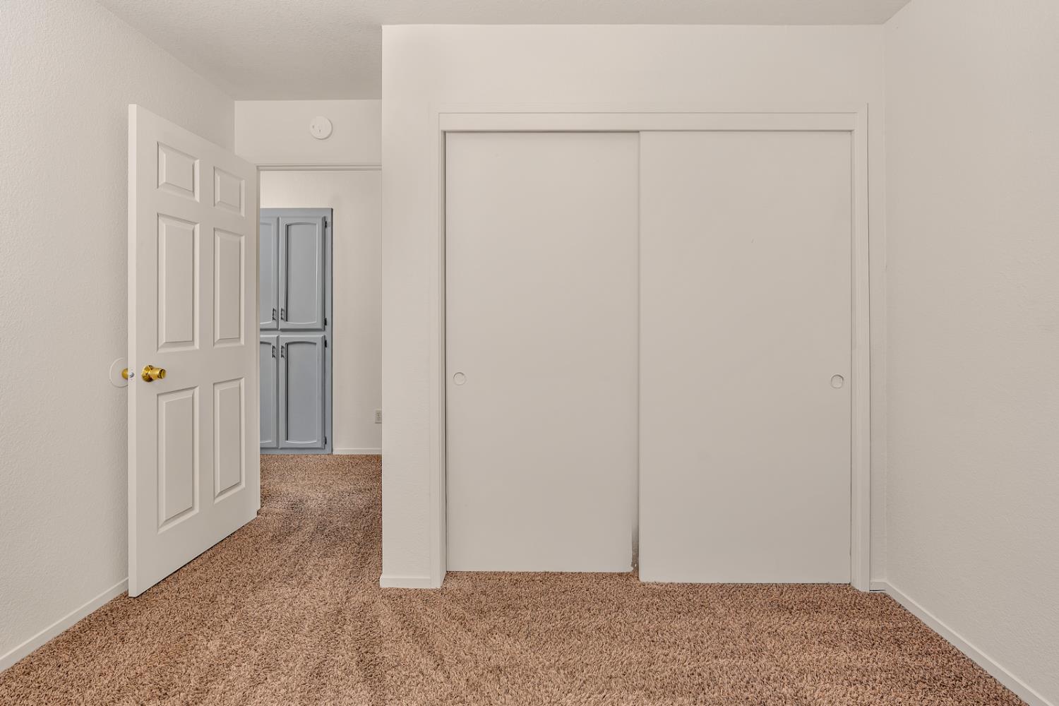 510 Stonewood Dr, Los Banos, CA 93635