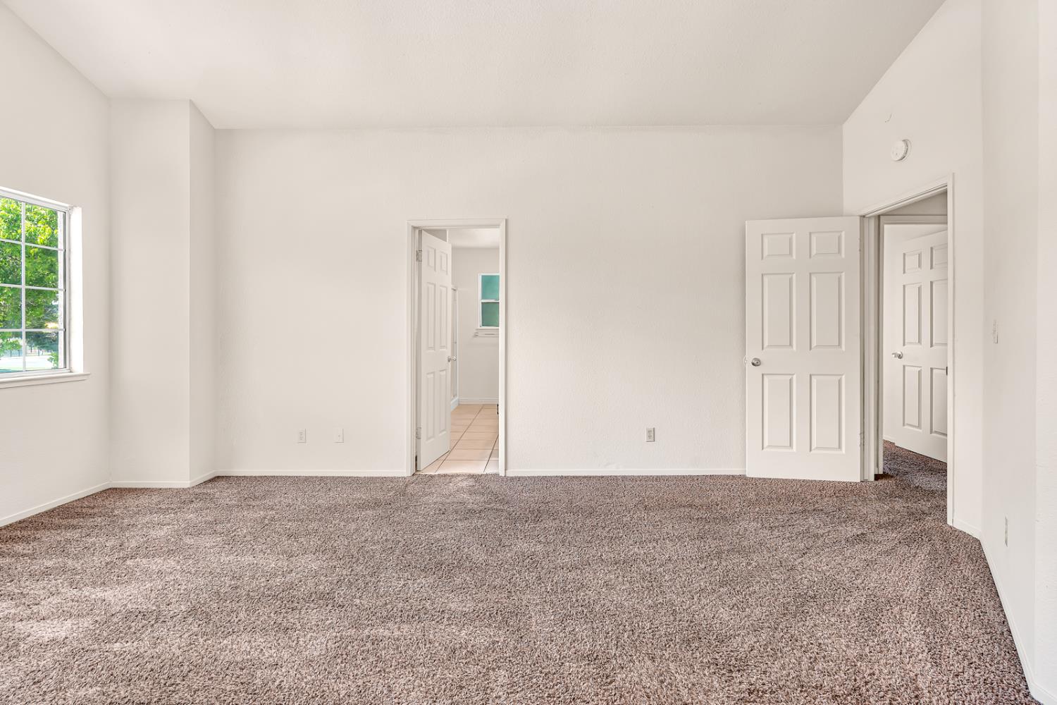 510 Stonewood Dr, Los Banos, CA 93635