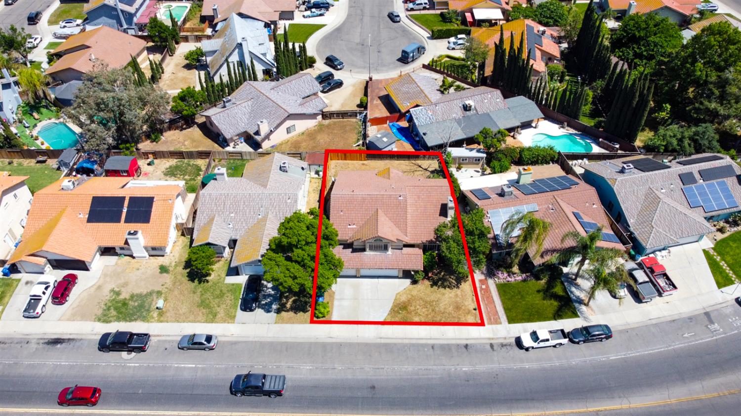 510 Stonewood Dr, Los Banos, CA 93635