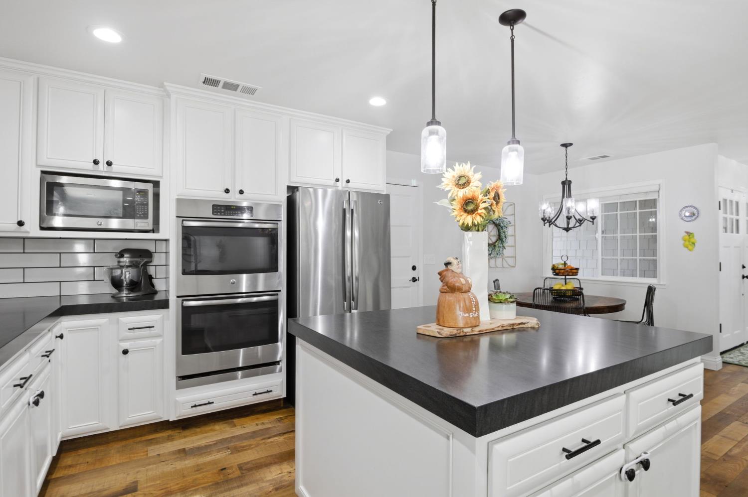 6613 Narcisco Way, Hughson, CA 95326