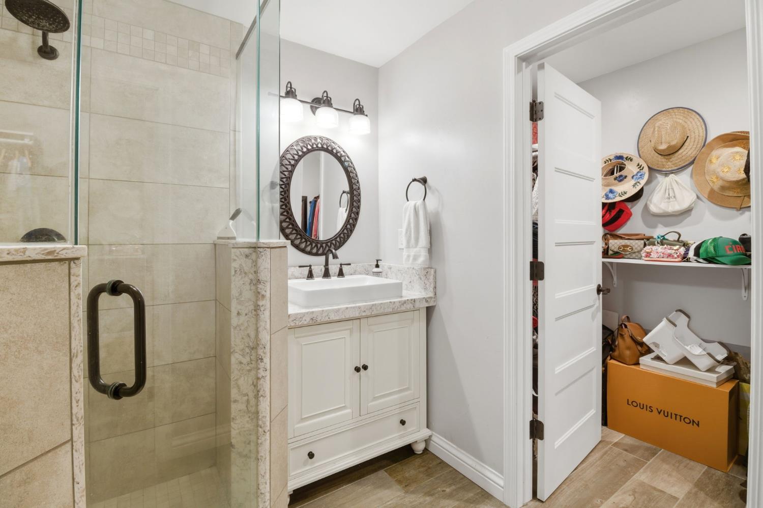 6613 Narcisco Way, Hughson, CA 95326