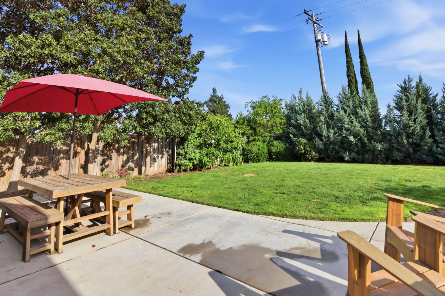 6613 Narcisco Way, Hughson, CA 95326