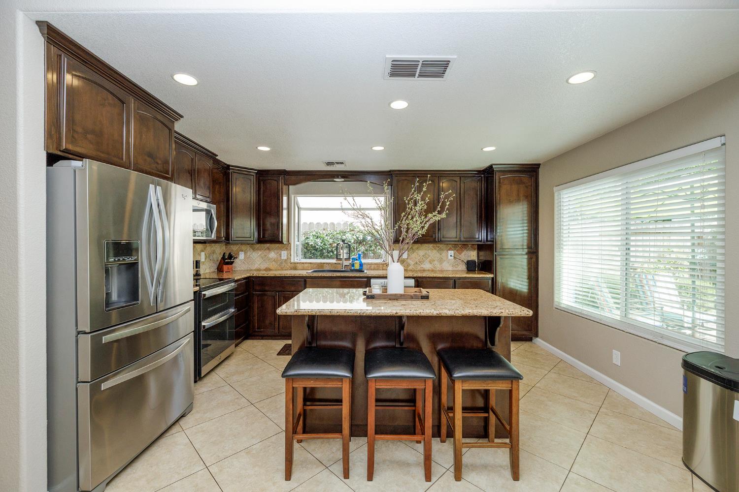 3416 Will Scarlet Way, Modesto, CA 95355