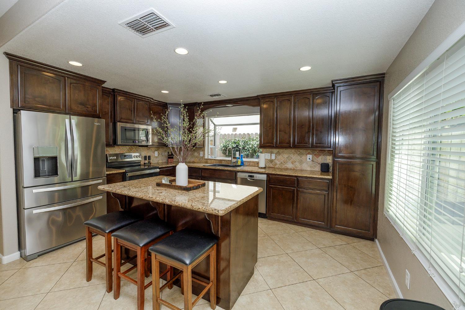 3416 Will Scarlet Way, Modesto, CA 95355