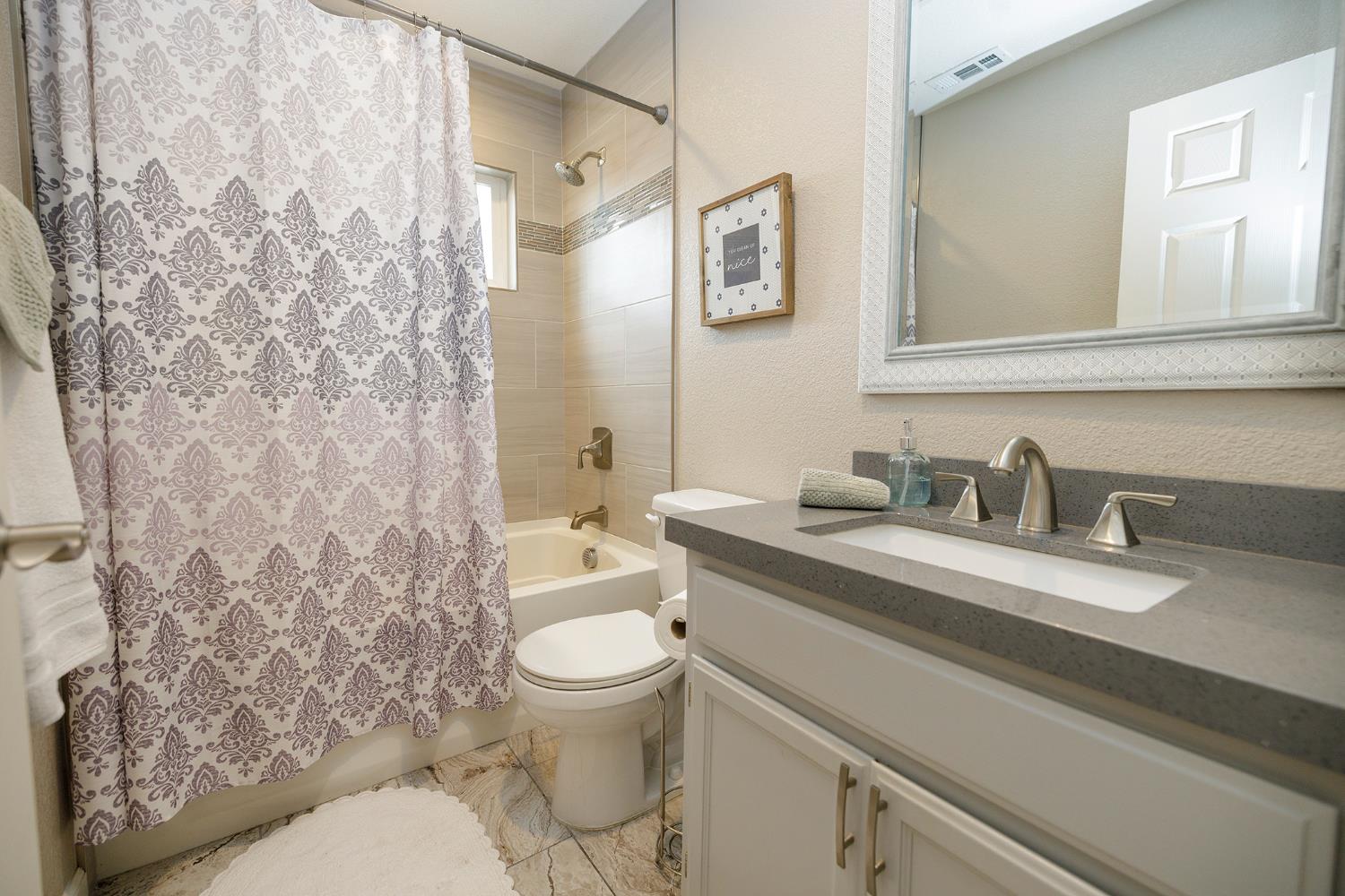 3416 Will Scarlet Way, Modesto, CA 95355