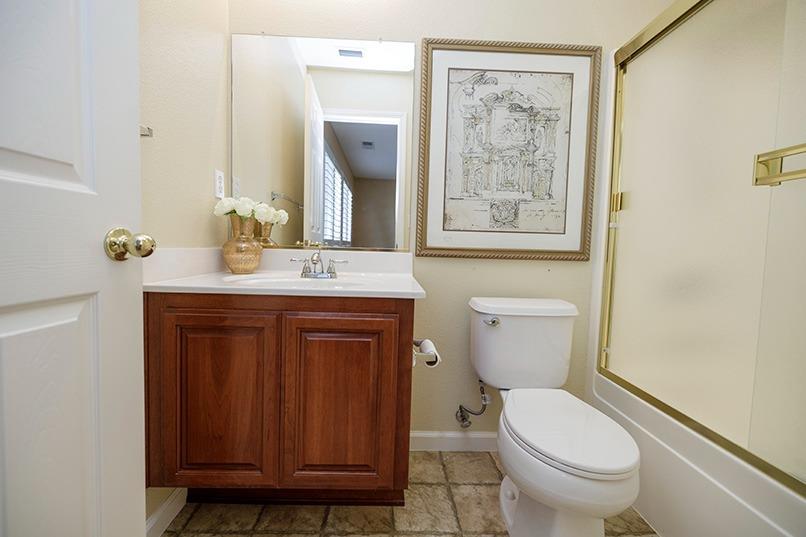 2001 Dayton Ave, Modesto, CA 95356