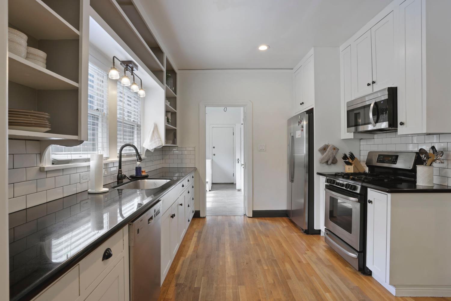 515 Myrtle Ave, Modesto, CA 95350