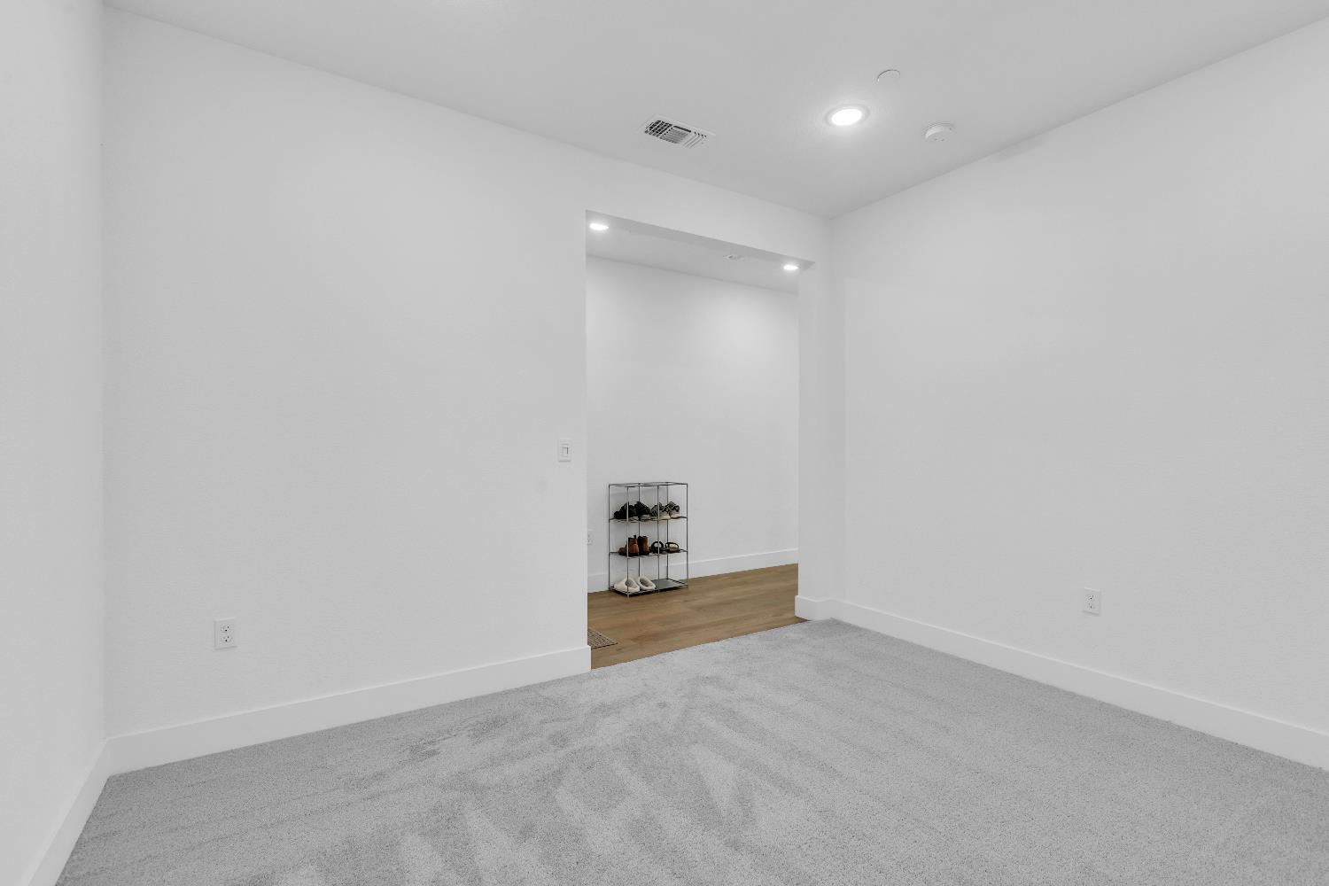 2104 Kimes Ranch Rd, Patterson, CA 95363