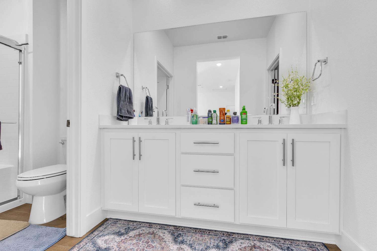 2104 Kimes Ranch Rd, Patterson, CA 95363