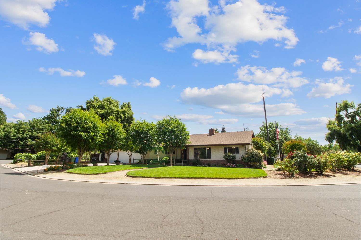 9119 Georgia Ln, Modesto, CA 95357