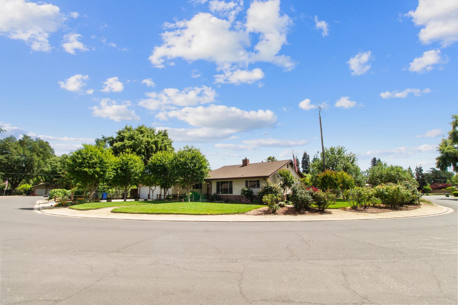 9119 Georgia Ln, Modesto, CA 95357