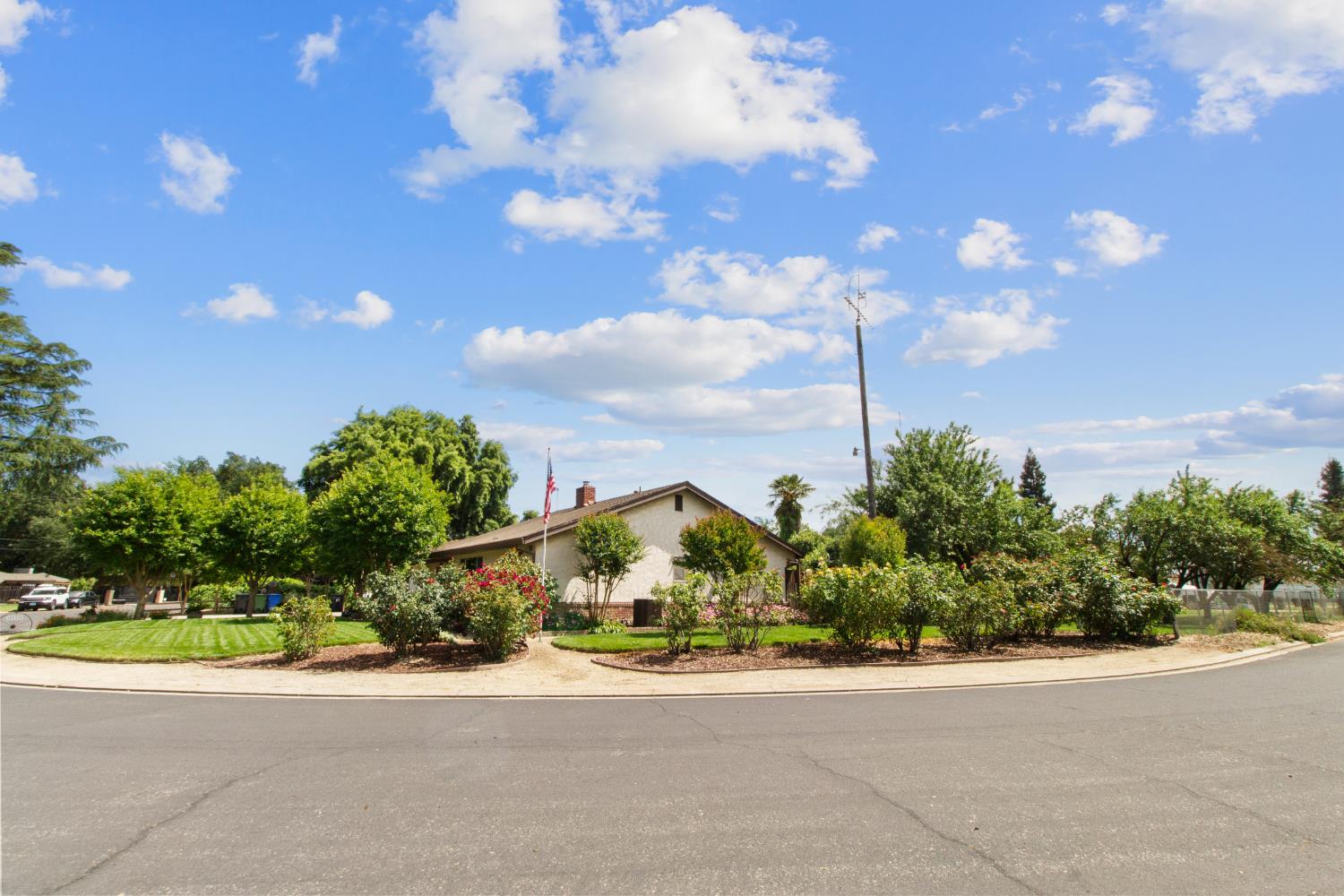 9119 Georgia Ln, Modesto, CA 95357