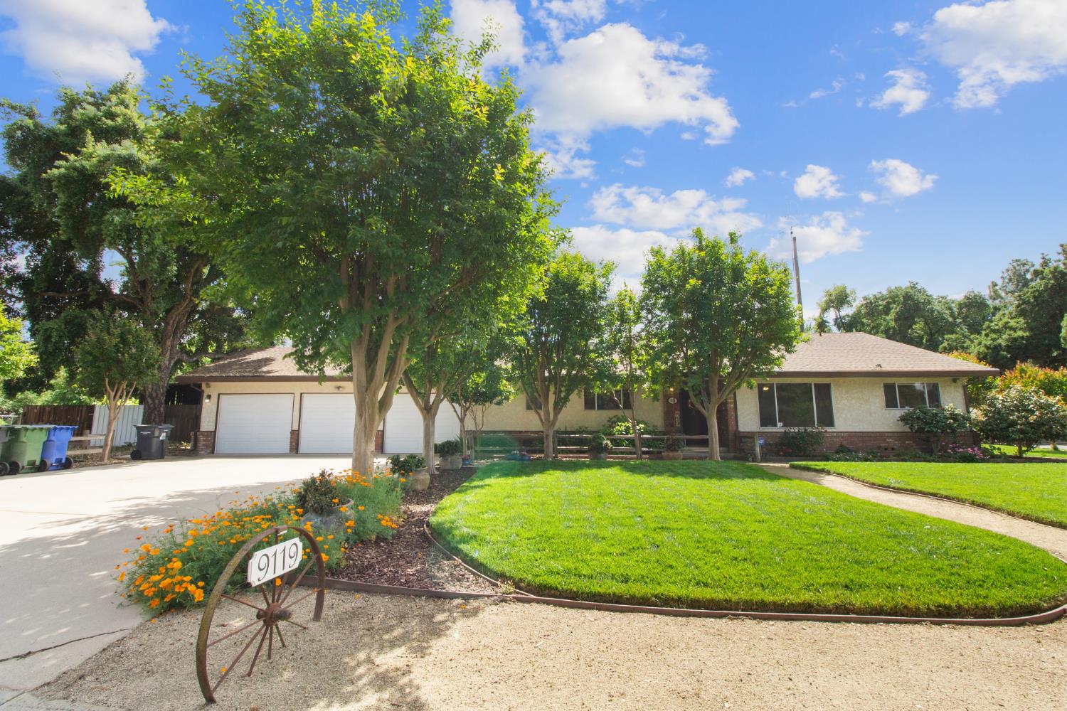 9119 Georgia Ln, Modesto, CA 95357