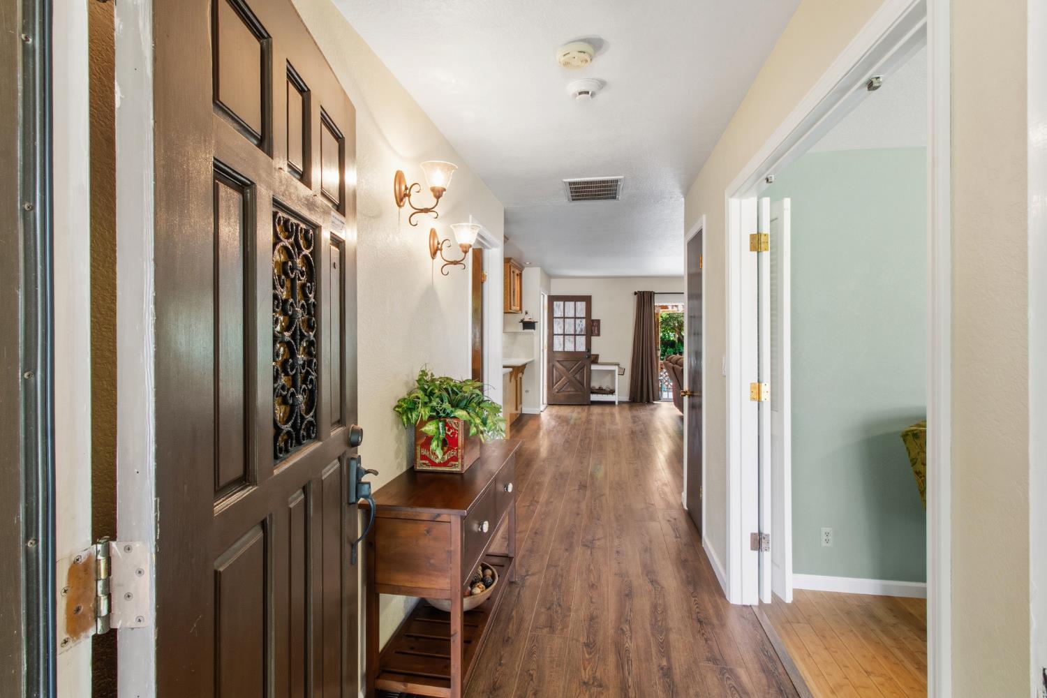 9119 Georgia Ln, Modesto, CA 95357