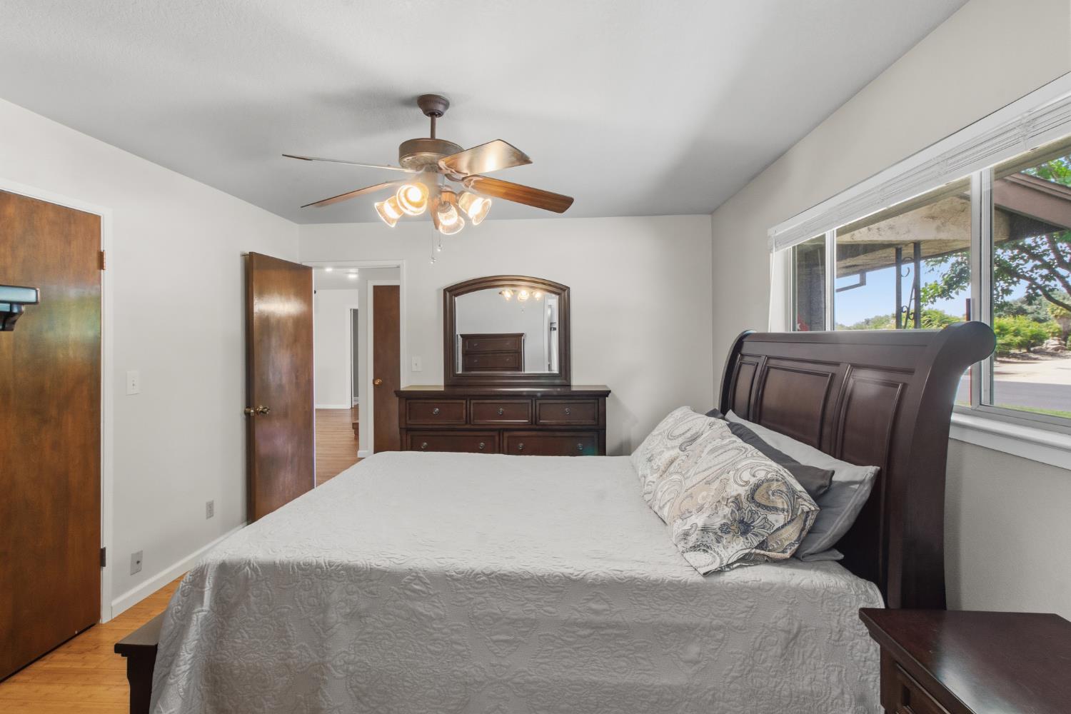 9119 Georgia Ln, Modesto, CA 95357