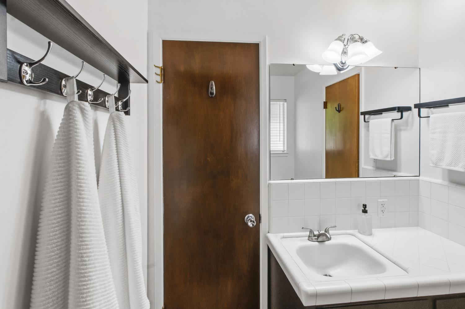 9119 Georgia Ln, Modesto, CA 95357