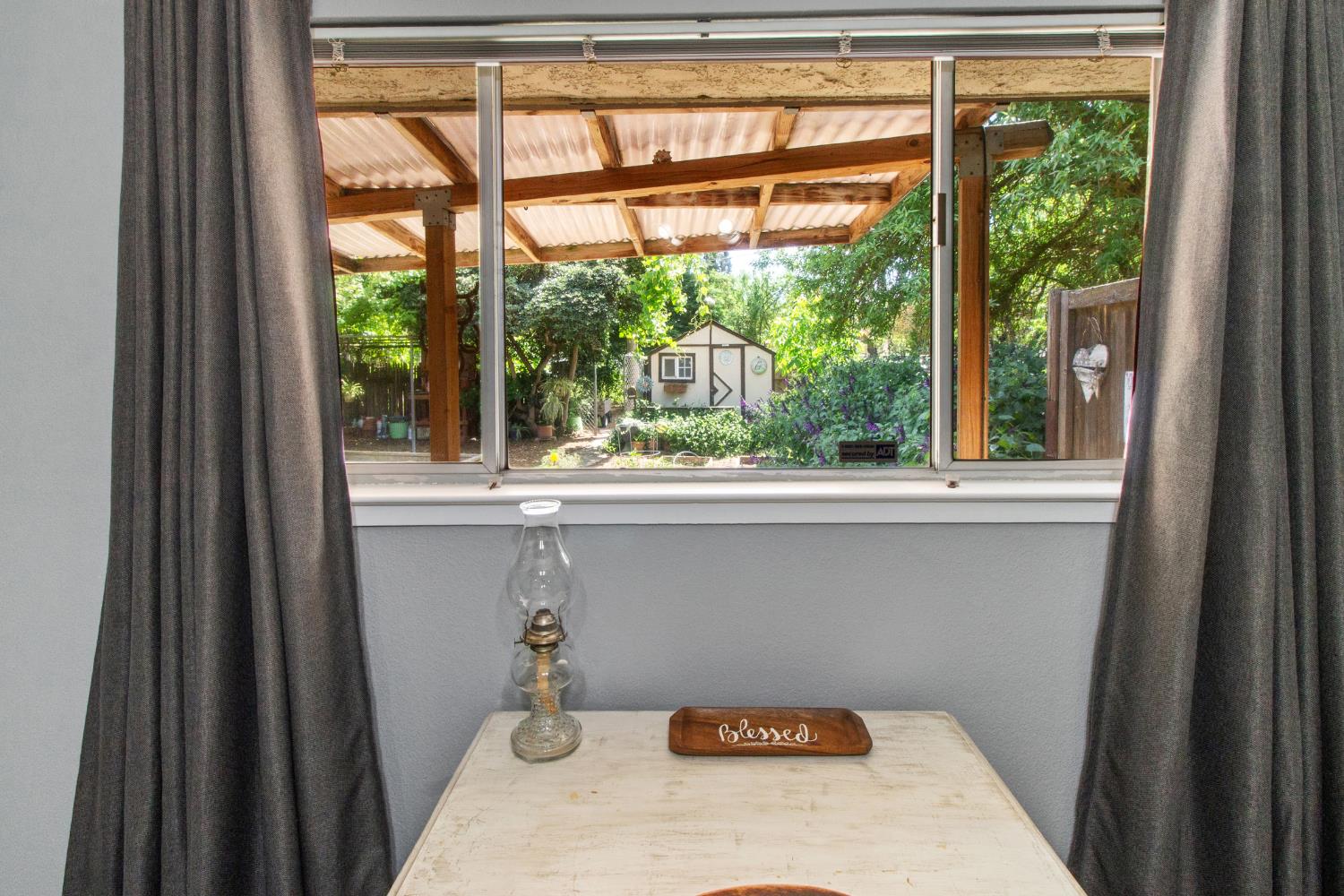 9119 Georgia Ln, Modesto, CA 95357