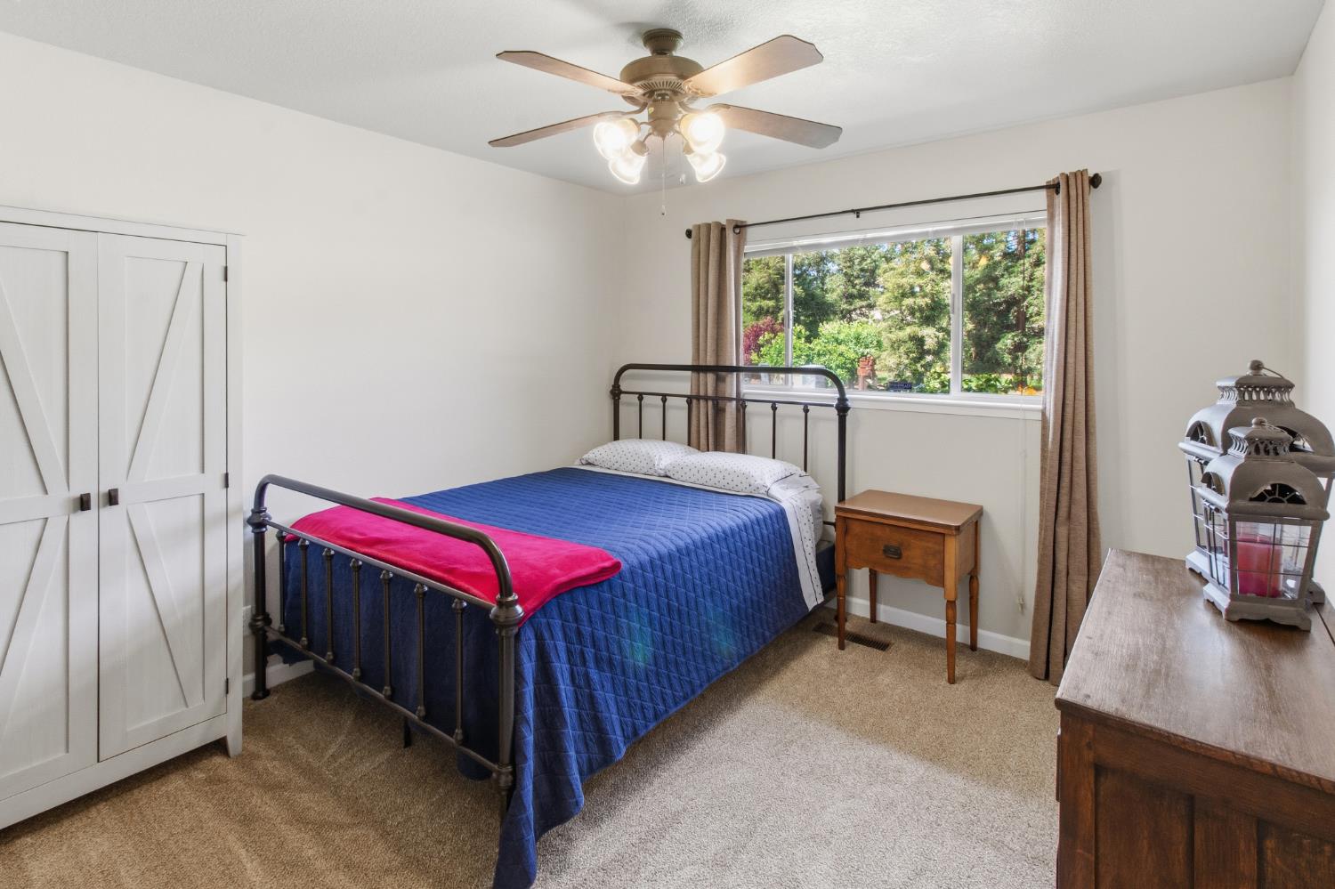 9119 Georgia Ln, Modesto, CA 95357