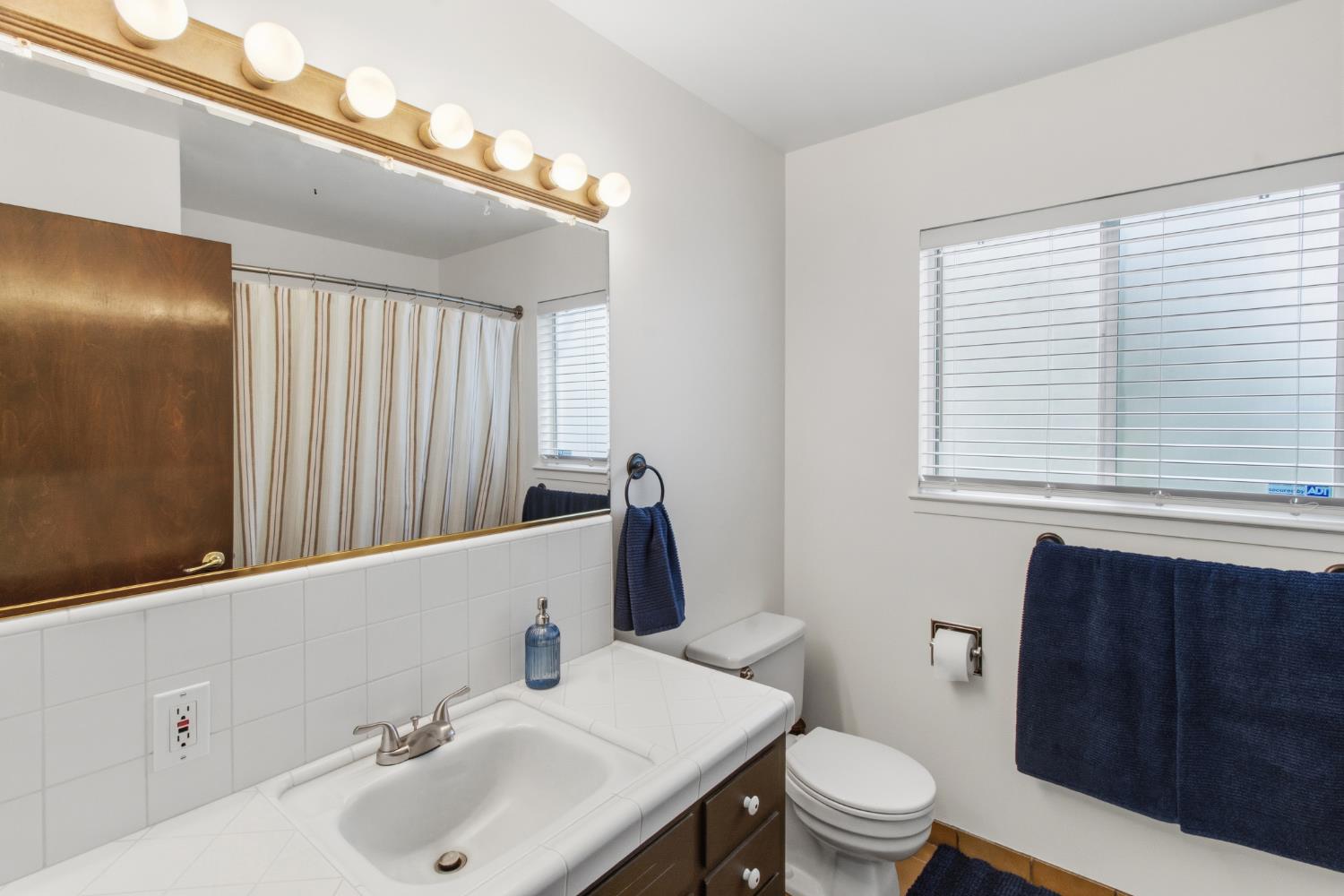 9119 Georgia Ln, Modesto, CA 95357