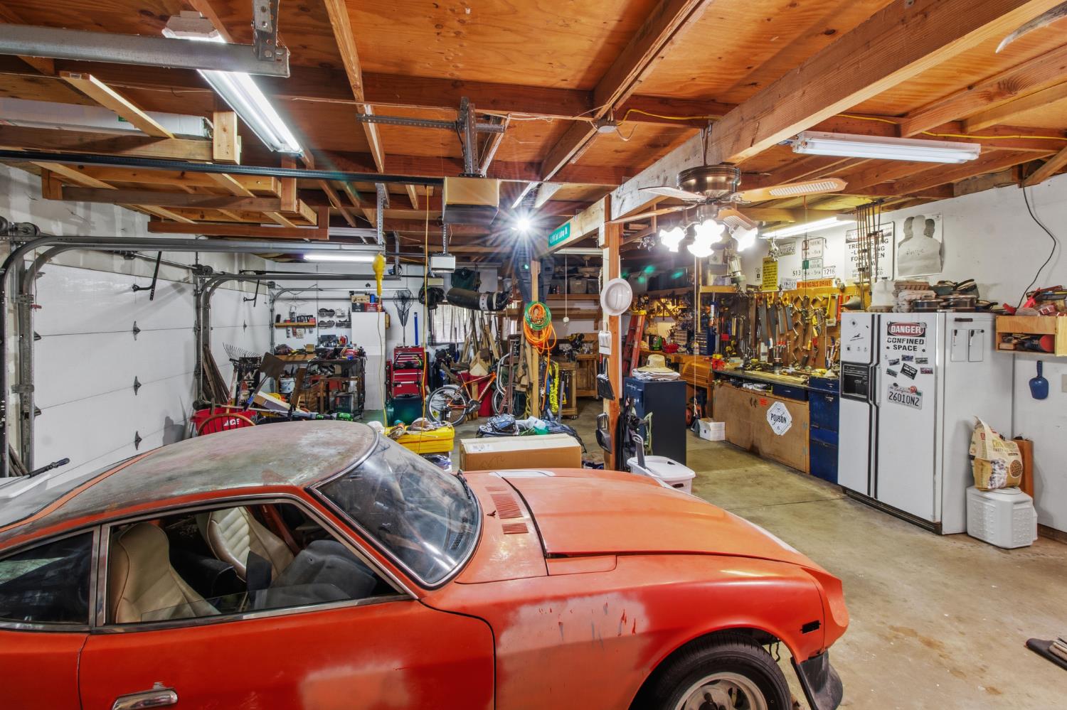 9119 Georgia Ln, Modesto, CA 95357