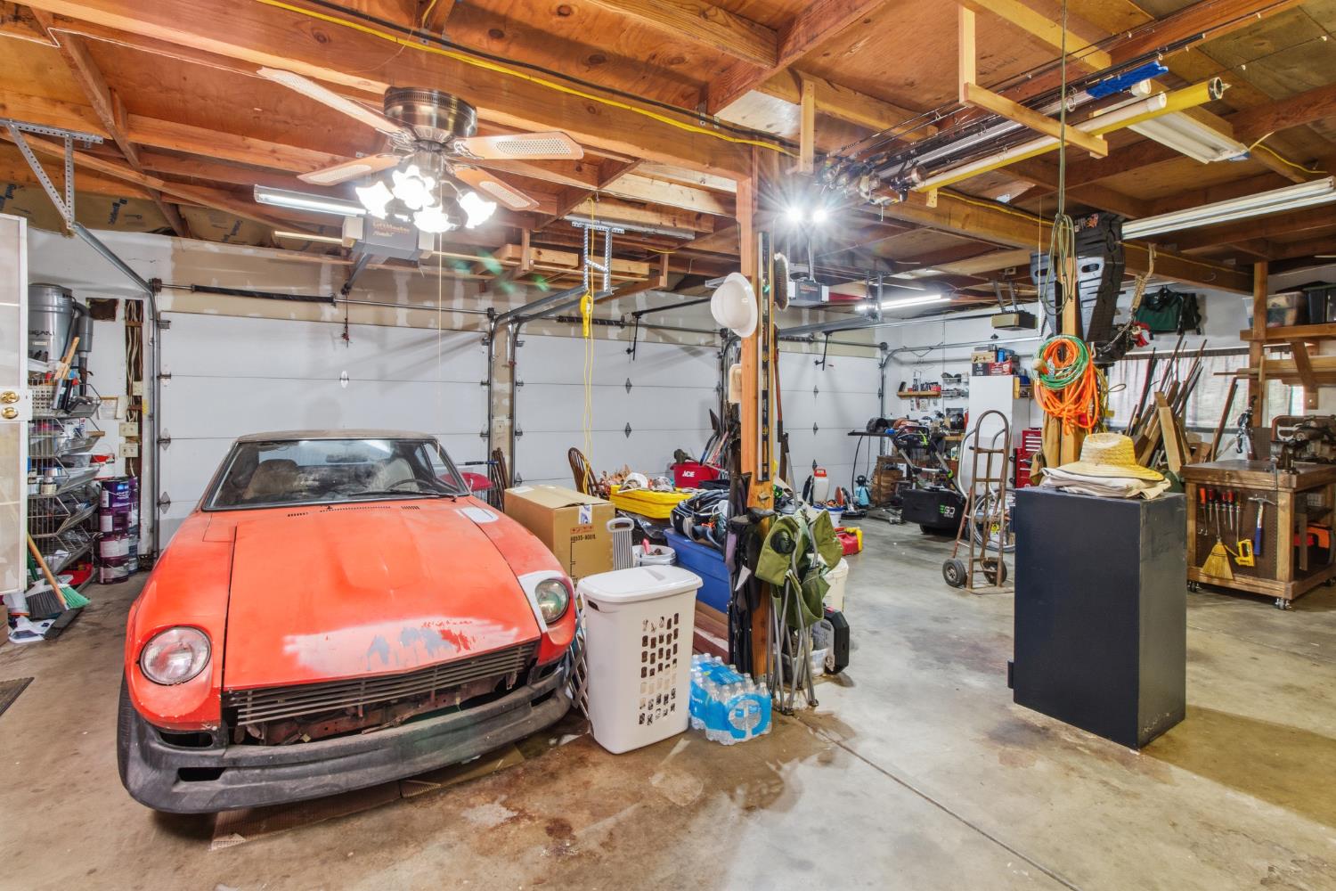 9119 Georgia Ln, Modesto, CA 95357