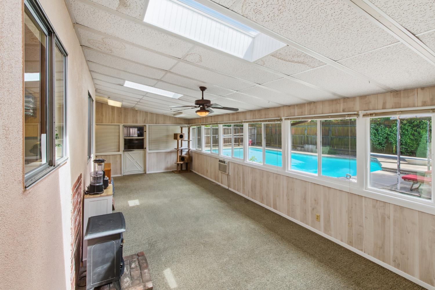 9119 Georgia Ln, Modesto, CA 95357