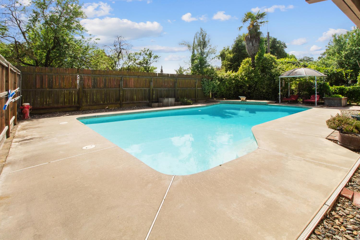 9119 Georgia Ln, Modesto, CA 95357