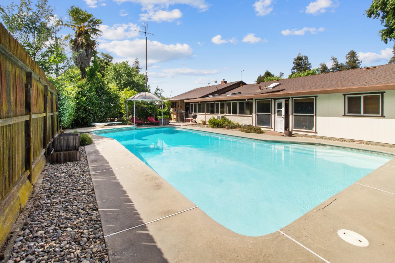 9119 Georgia Ln, Modesto, CA 95357