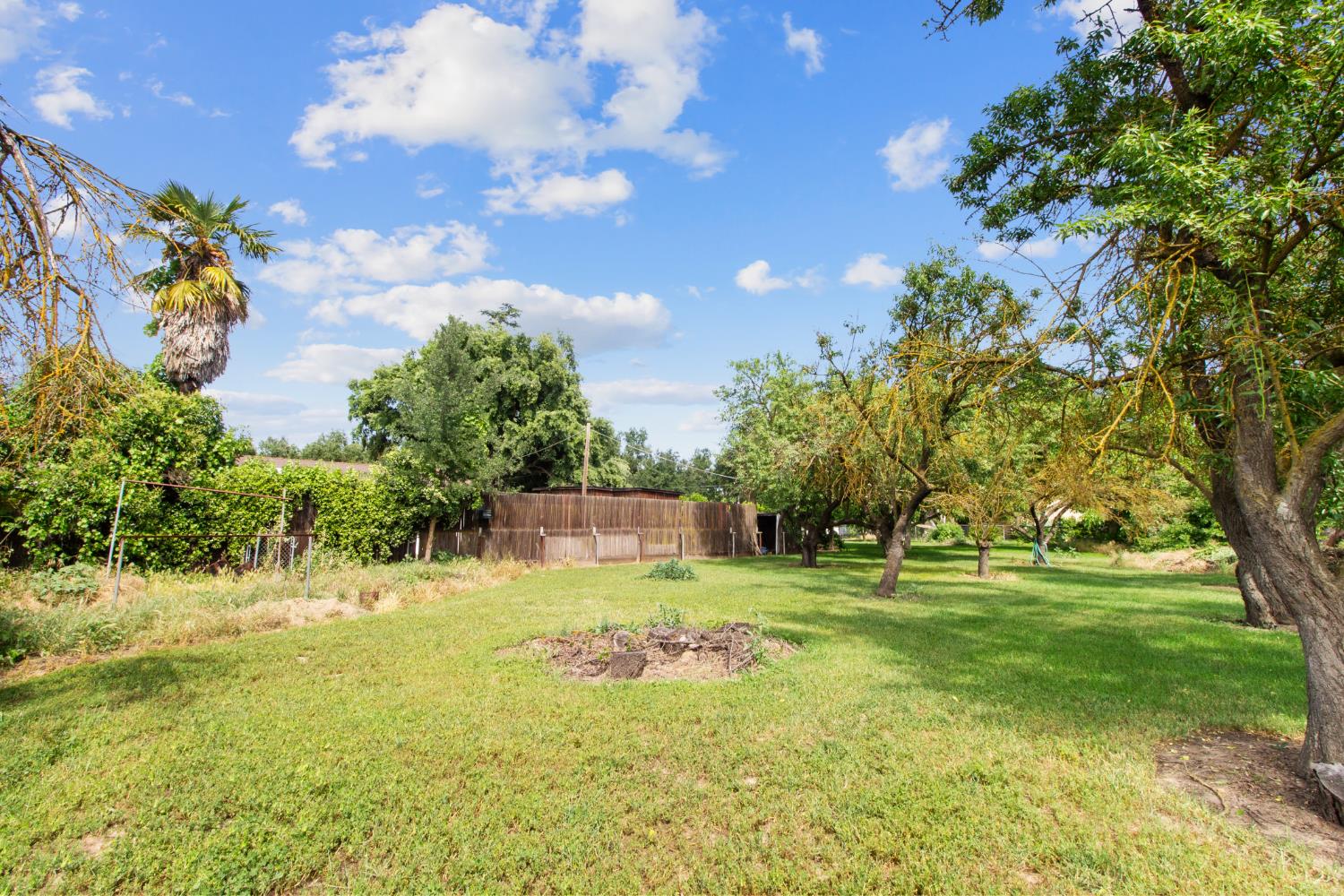 9119 Georgia Ln, Modesto, CA 95357