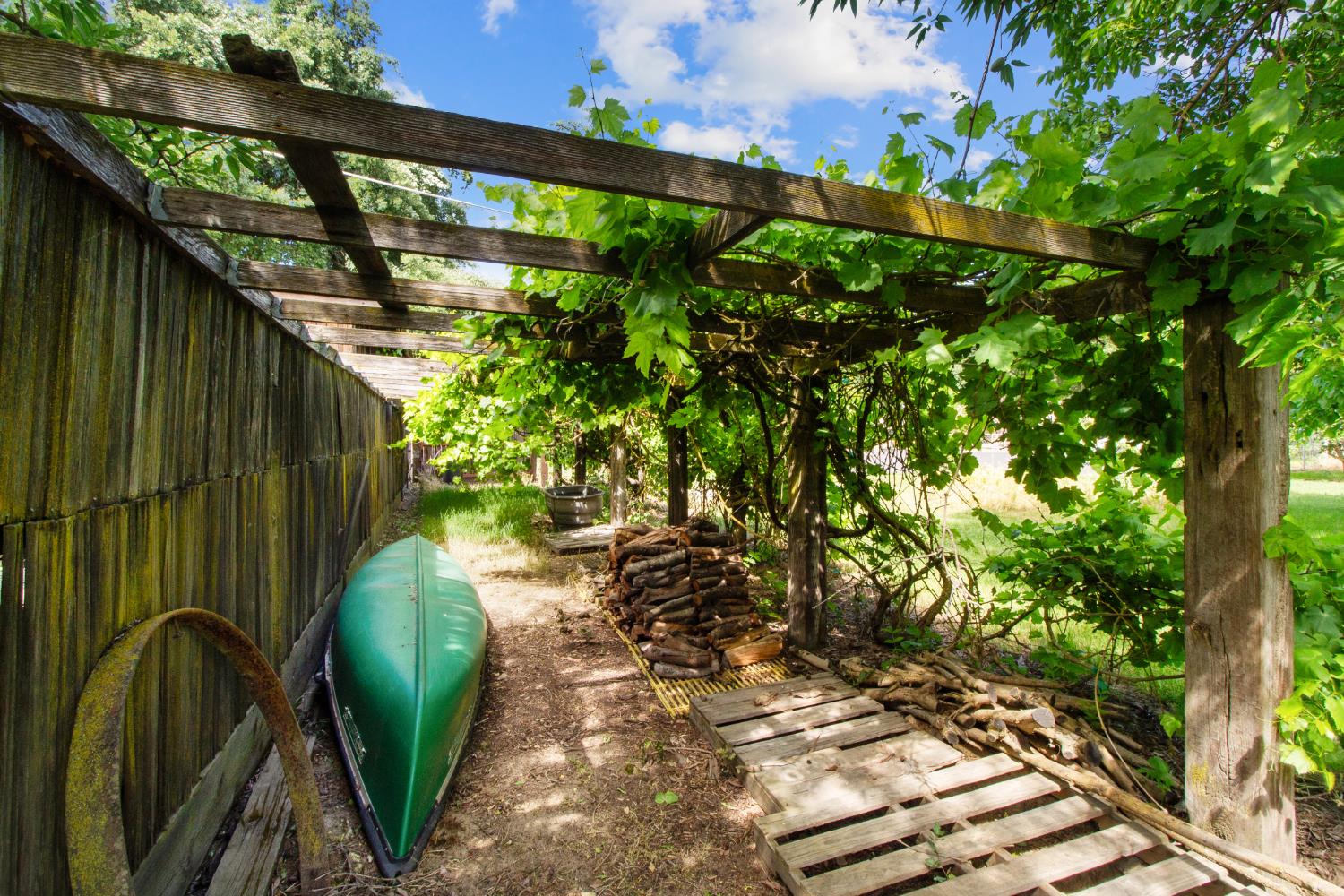 9119 Georgia Ln, Modesto, CA 95357