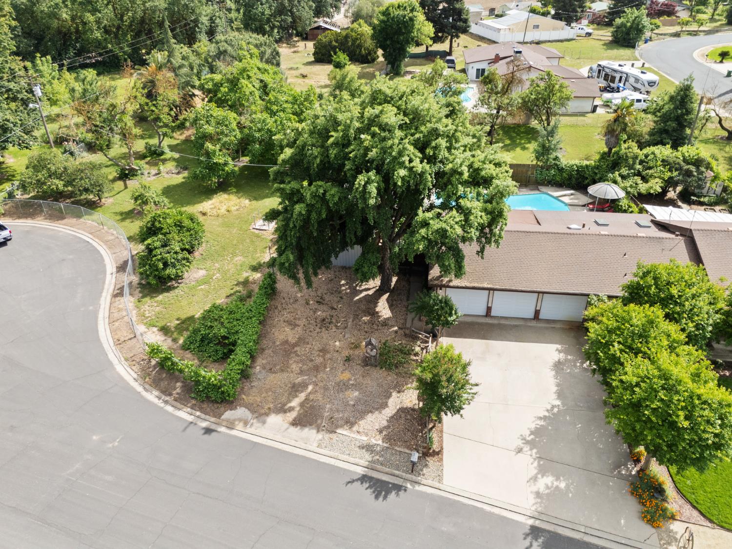 9119 Georgia Ln, Modesto, CA 95357