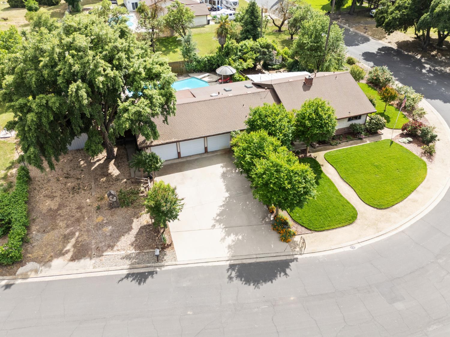 9119 Georgia Ln, Modesto, CA 95357