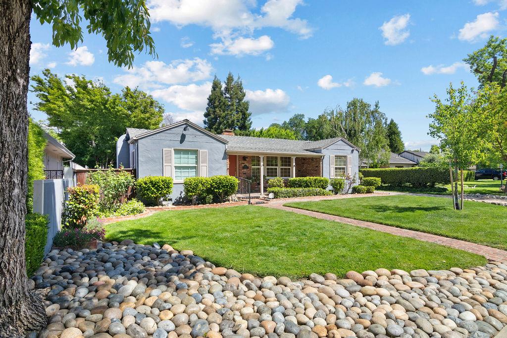 1027 Yale Ave, Modesto, CA 95350