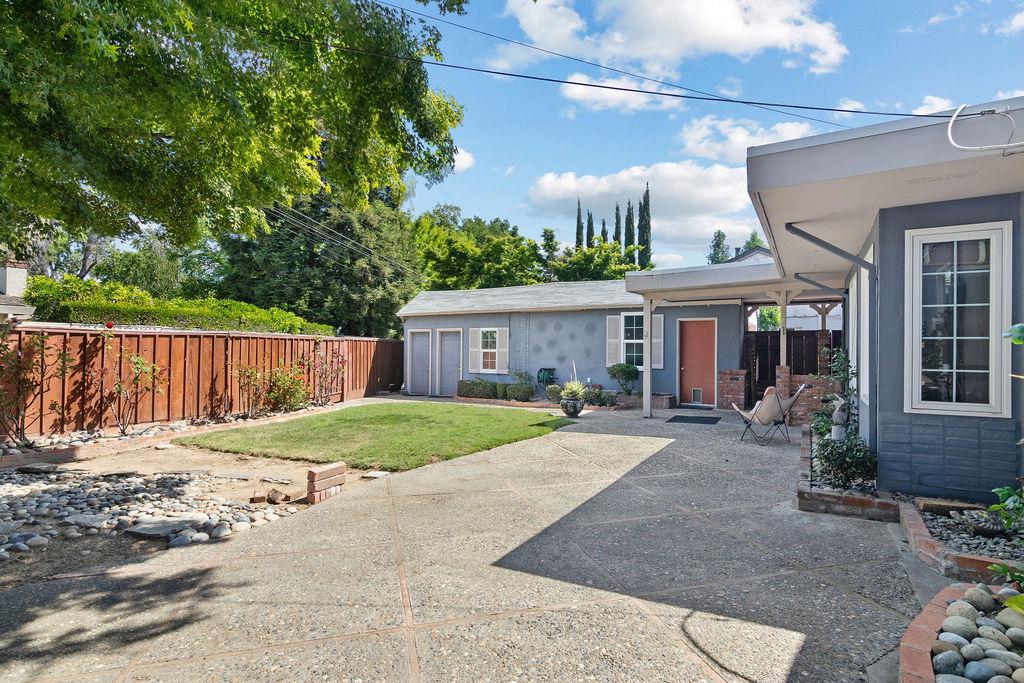 1027 Yale Ave, Modesto, CA 95350