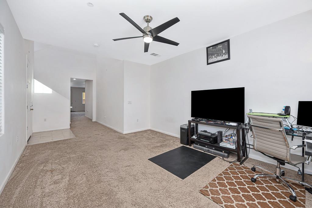 21109 Varietal Ct, Patterson, CA 95363