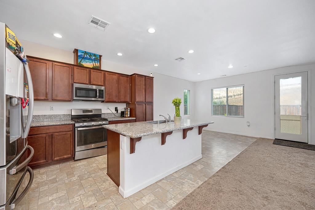 21109 Varietal Ct, Patterson, CA 95363