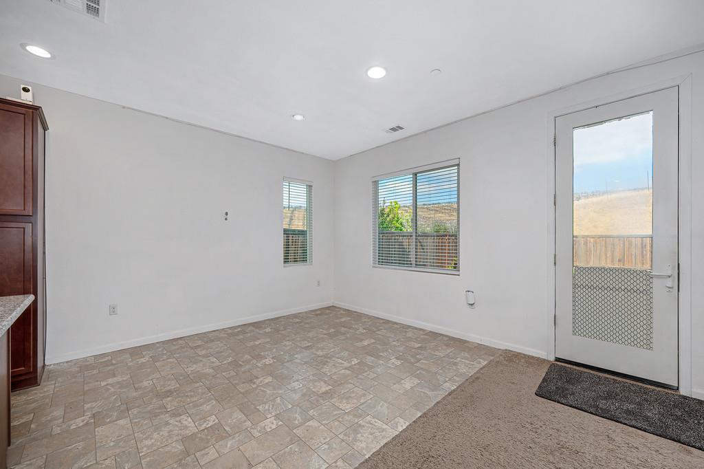 21109 Varietal Ct, Patterson, CA 95363
