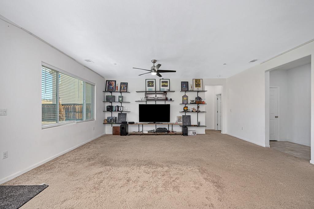 21109 Varietal Ct, Patterson, CA 95363