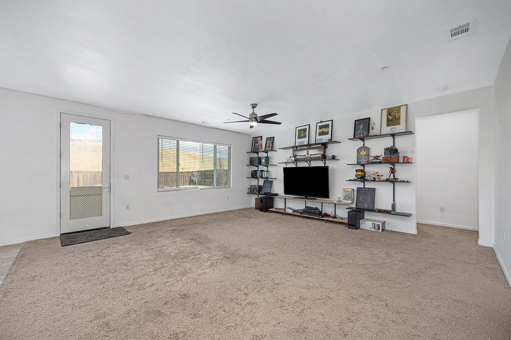 21109 Varietal Ct, Patterson, CA 95363