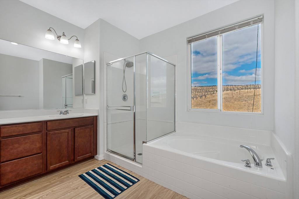 21109 Varietal Ct, Patterson, CA 95363