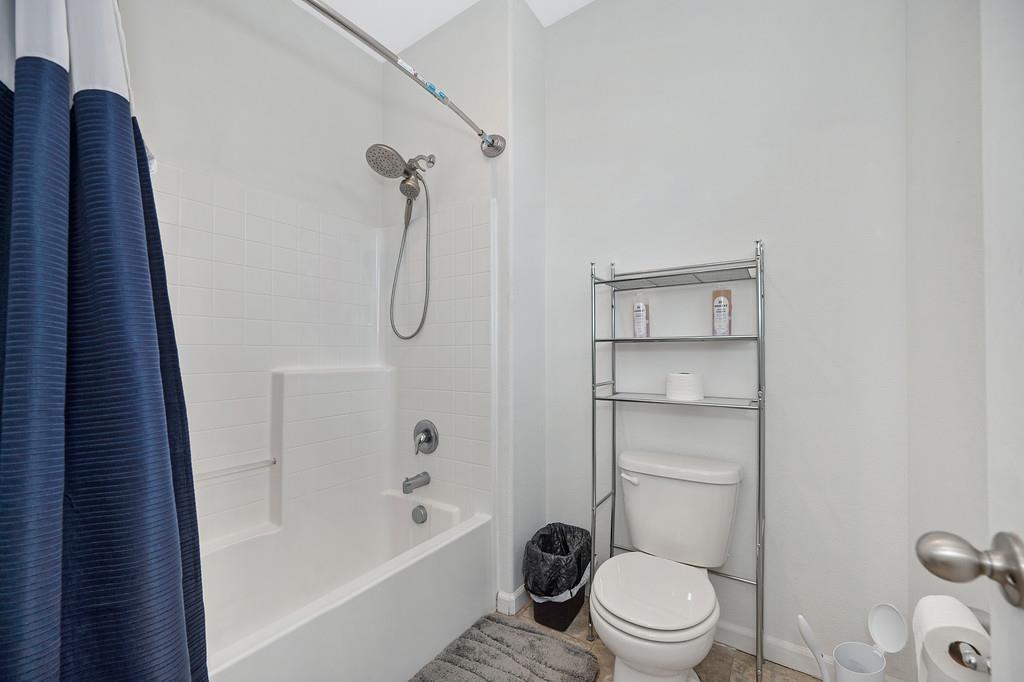 21109 Varietal Ct, Patterson, CA 95363