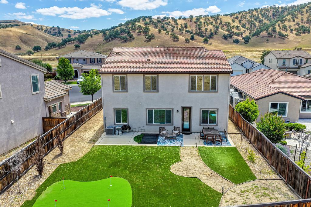 21109 Varietal Ct, Patterson, CA 95363