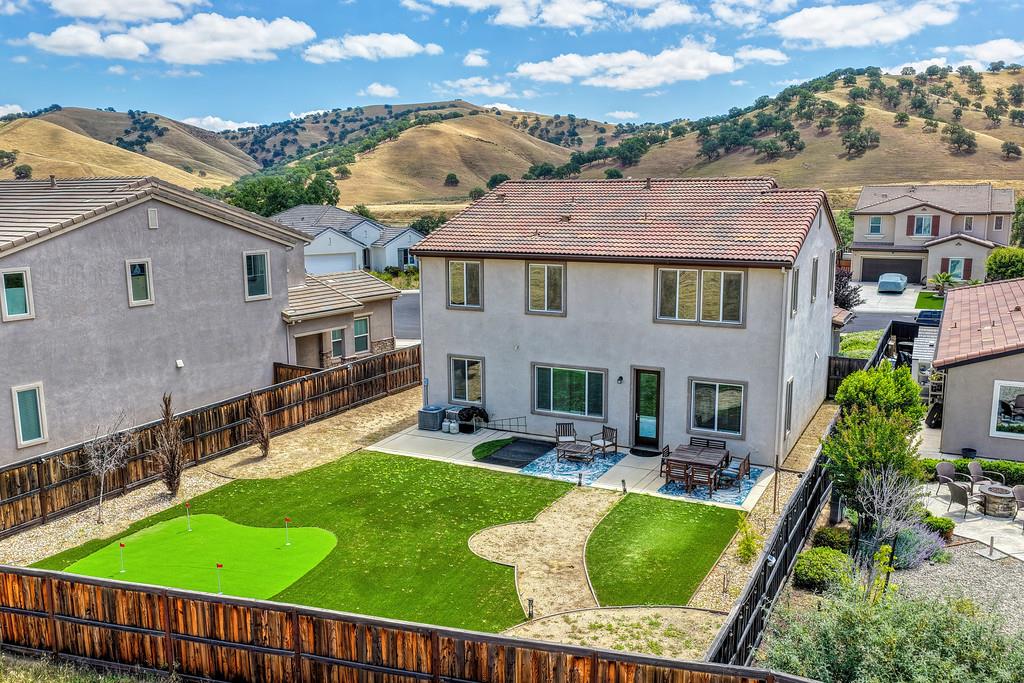 21109 Varietal Ct, Patterson, CA 95363