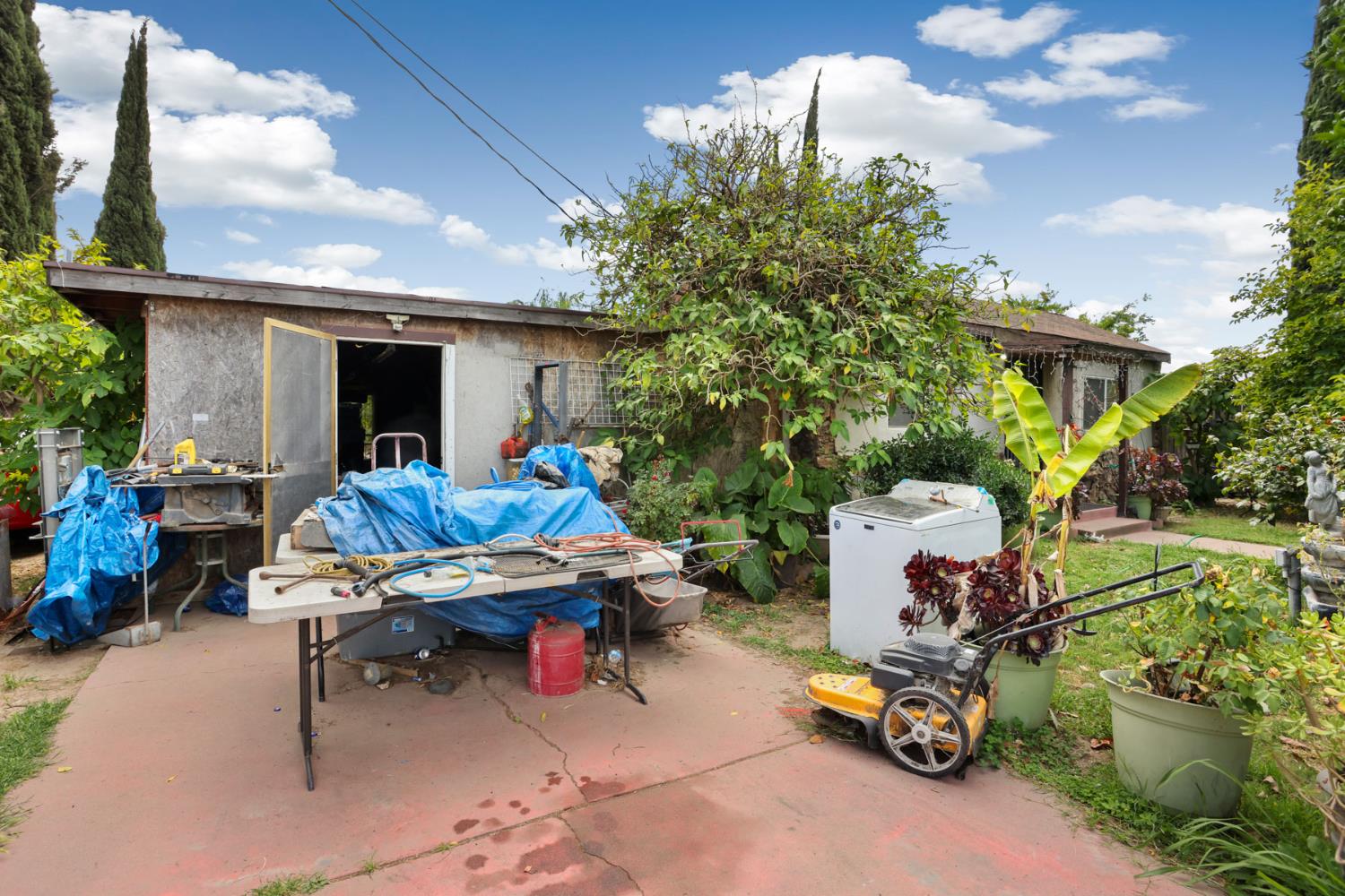 202 Olivero Rd, Modesto, CA 95358